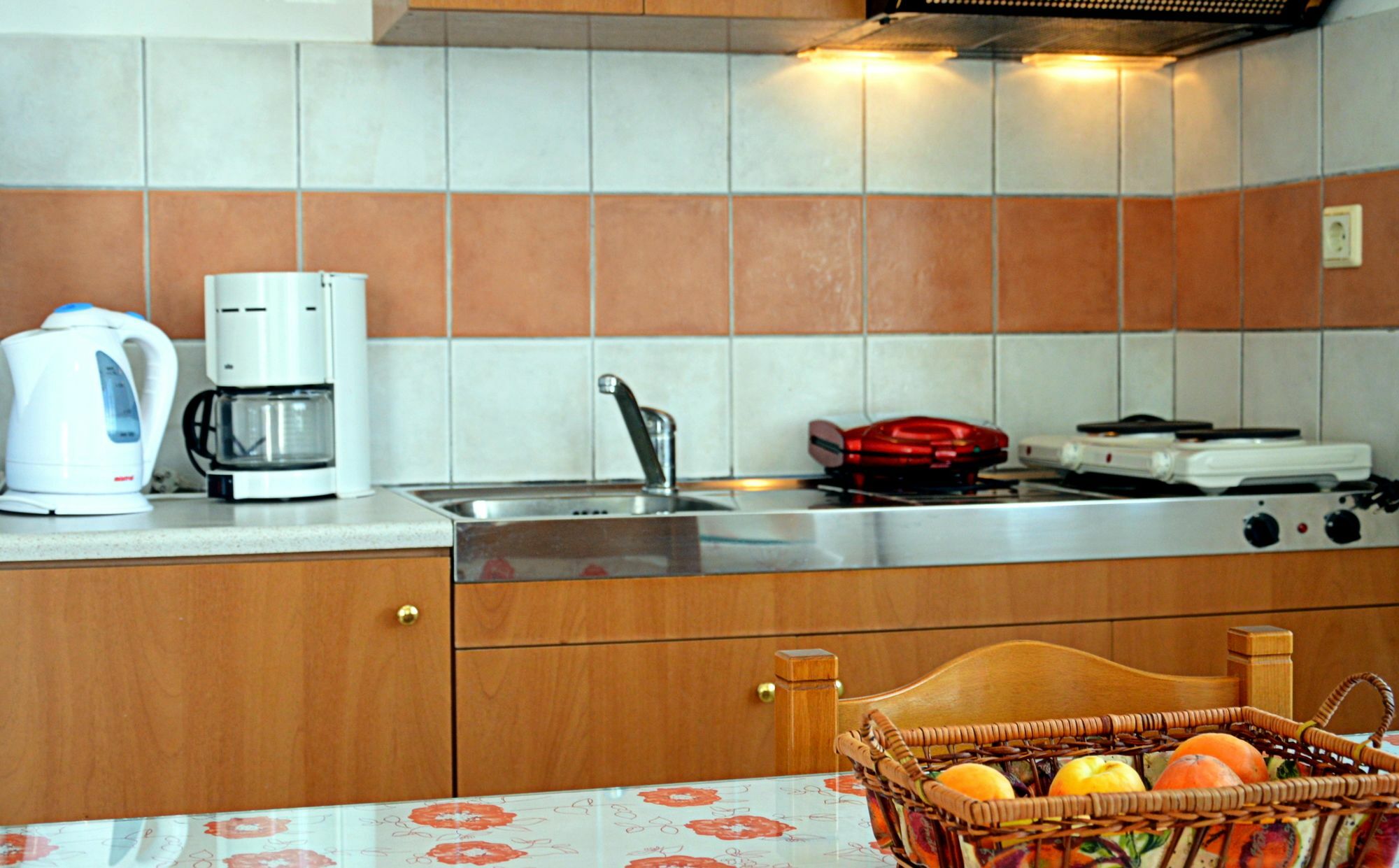 Manos Apartments Алмирида Экстерьер фото